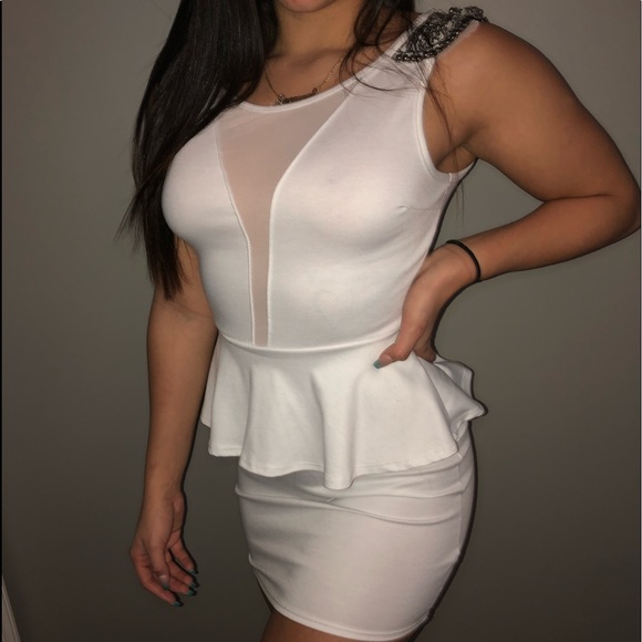 Charlotte Russe Dresses & Skirts - All White Charlotte Russe Dress